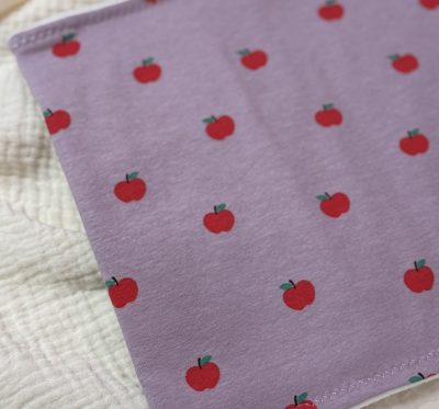 Schlupfschal (Äpfel Lila)