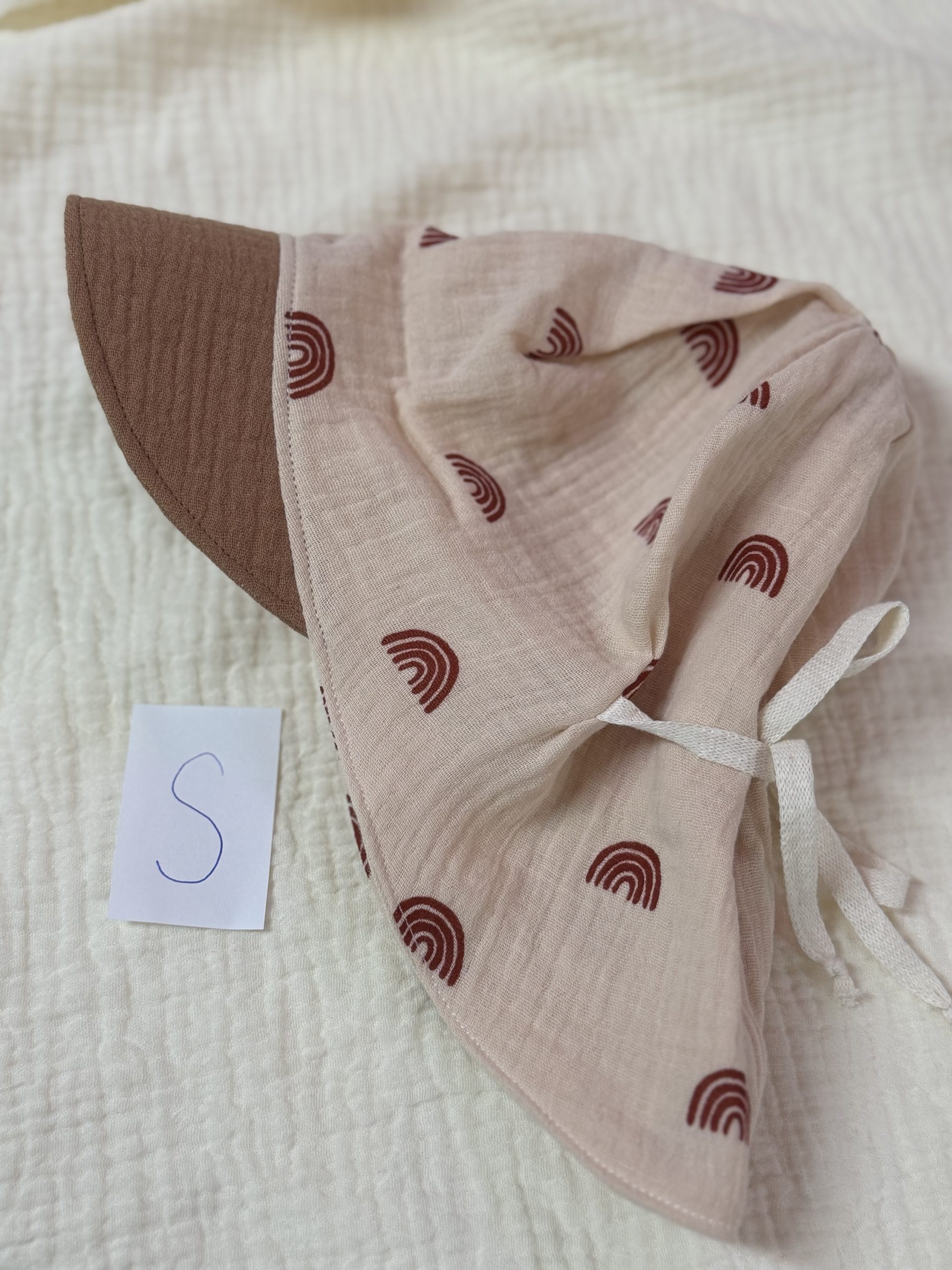 Sonnenhut Größe S (Boho Regenbogen)