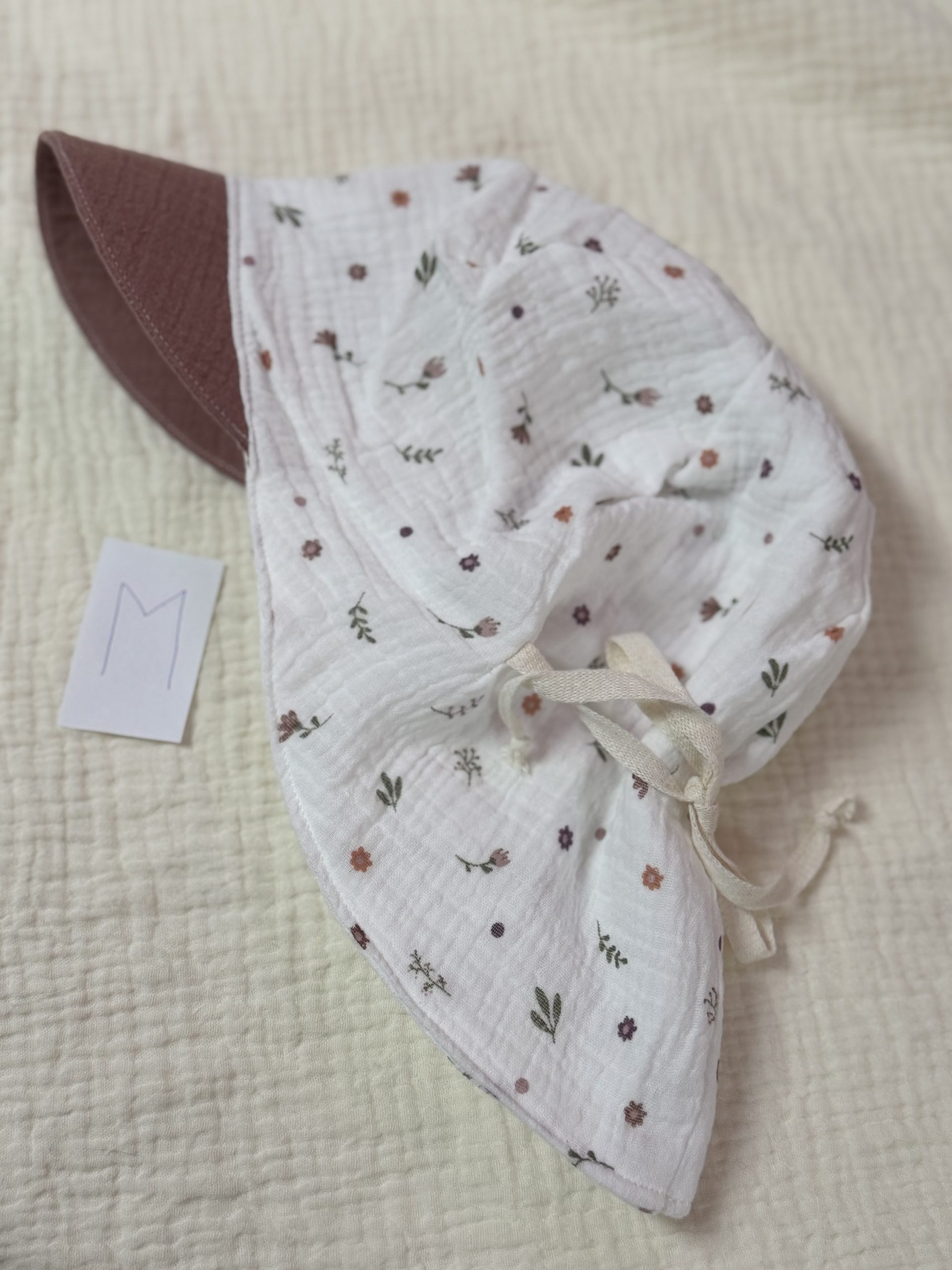 Sonnenhut Größe M (Blumen und Blätter)