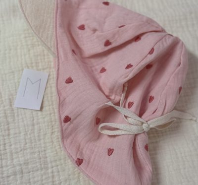 Sonnenhut Größe M (Herzen bestickt)