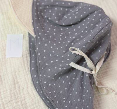 Sonnenhut Größe M (Grau weisse Punkte)