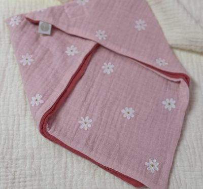 Dreieckstuch (Rosa weisse Blumen)