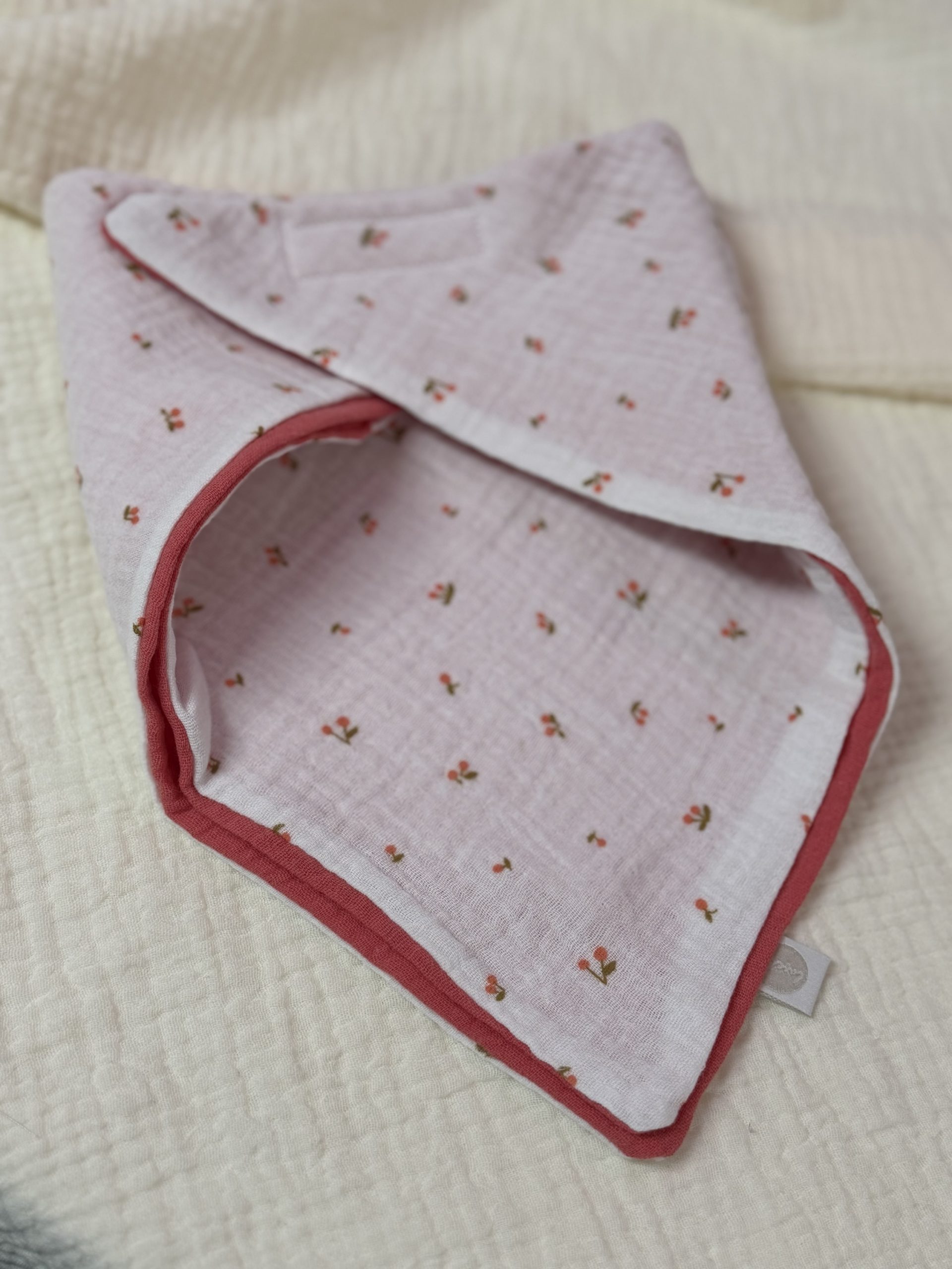 Dreieckstuch (Kirsche Koralle)