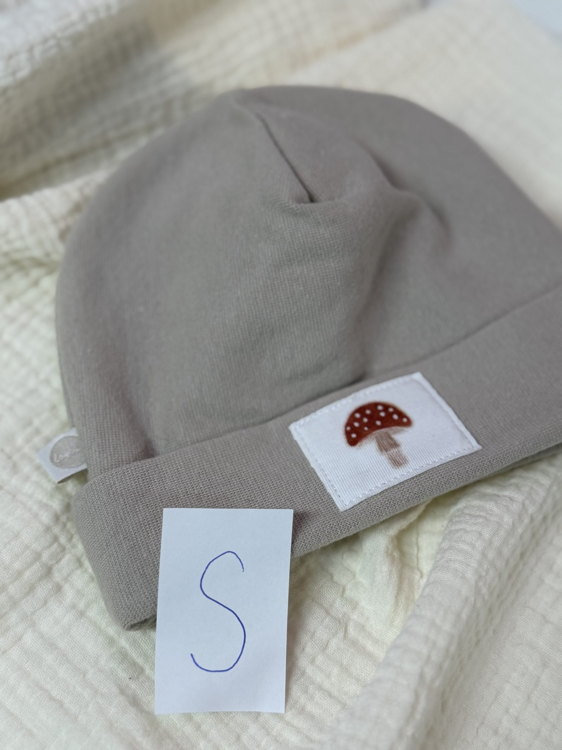 Hipster Mütze Größe S (Patch Pilz)