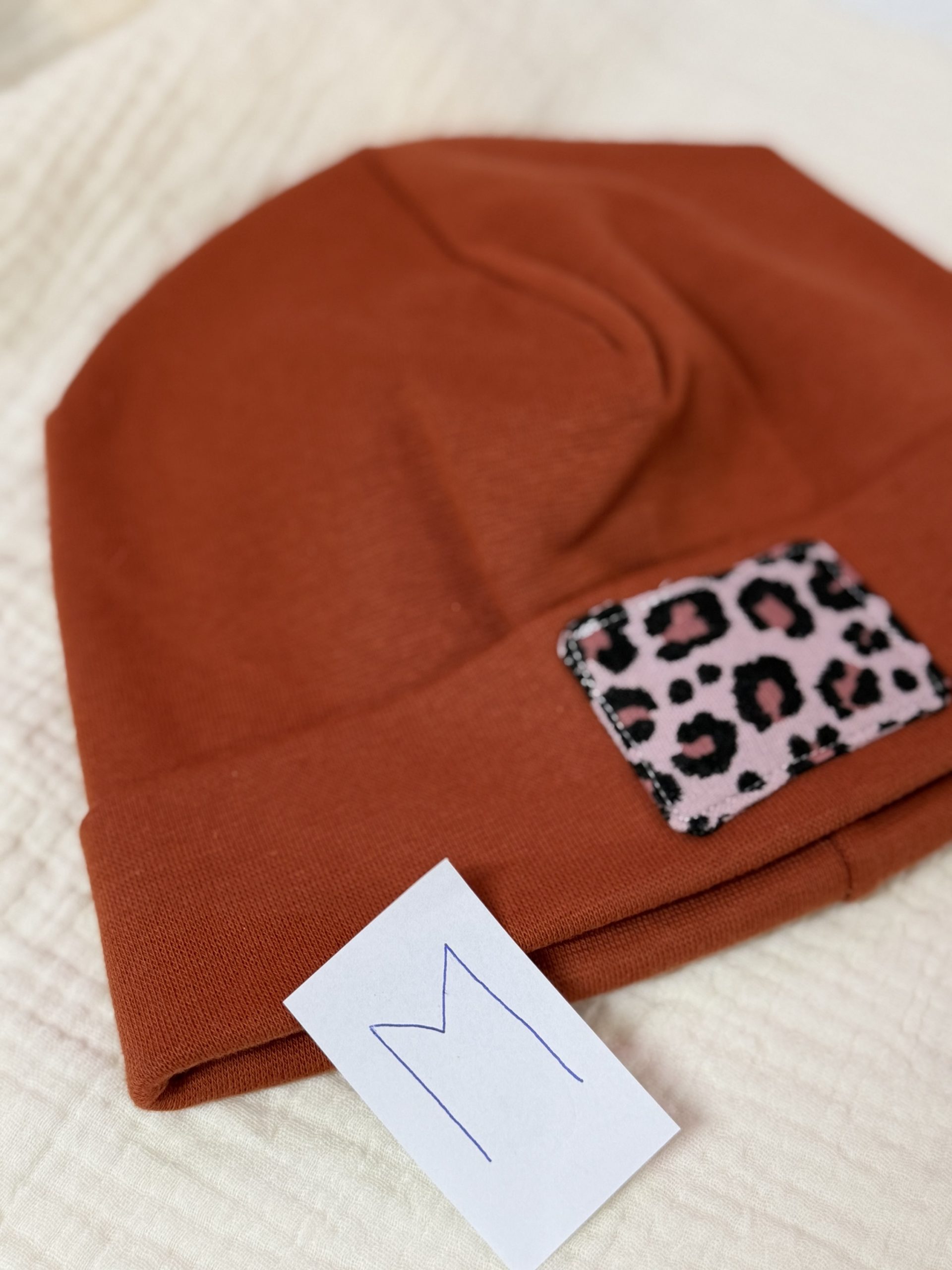 Hipster Mütze Größe M (Patch Leo)